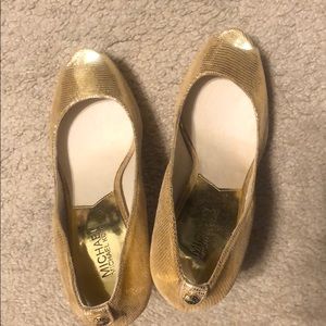 Michael Kors shiny gold heels